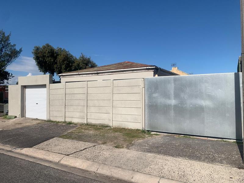 3 Bedroom Property for Sale in Westridge Western Cape